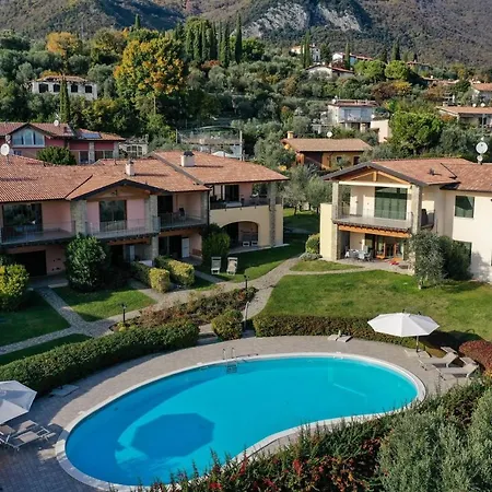 8 Garden Vistalago Lägenhet Toscolano Maderno