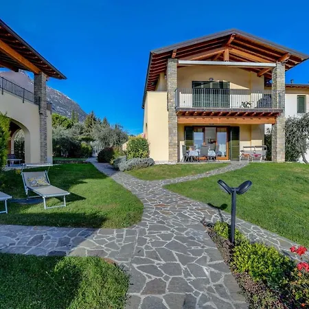 8 Garden Vistalago Lägenhet Toscolano Maderno