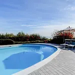 8 Garden Vistalago Apartamento