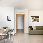 8 Garden Vistalago Apartamento