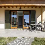 8 Garden Vistalago