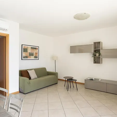 8 Garden Vistalago Apartamento *